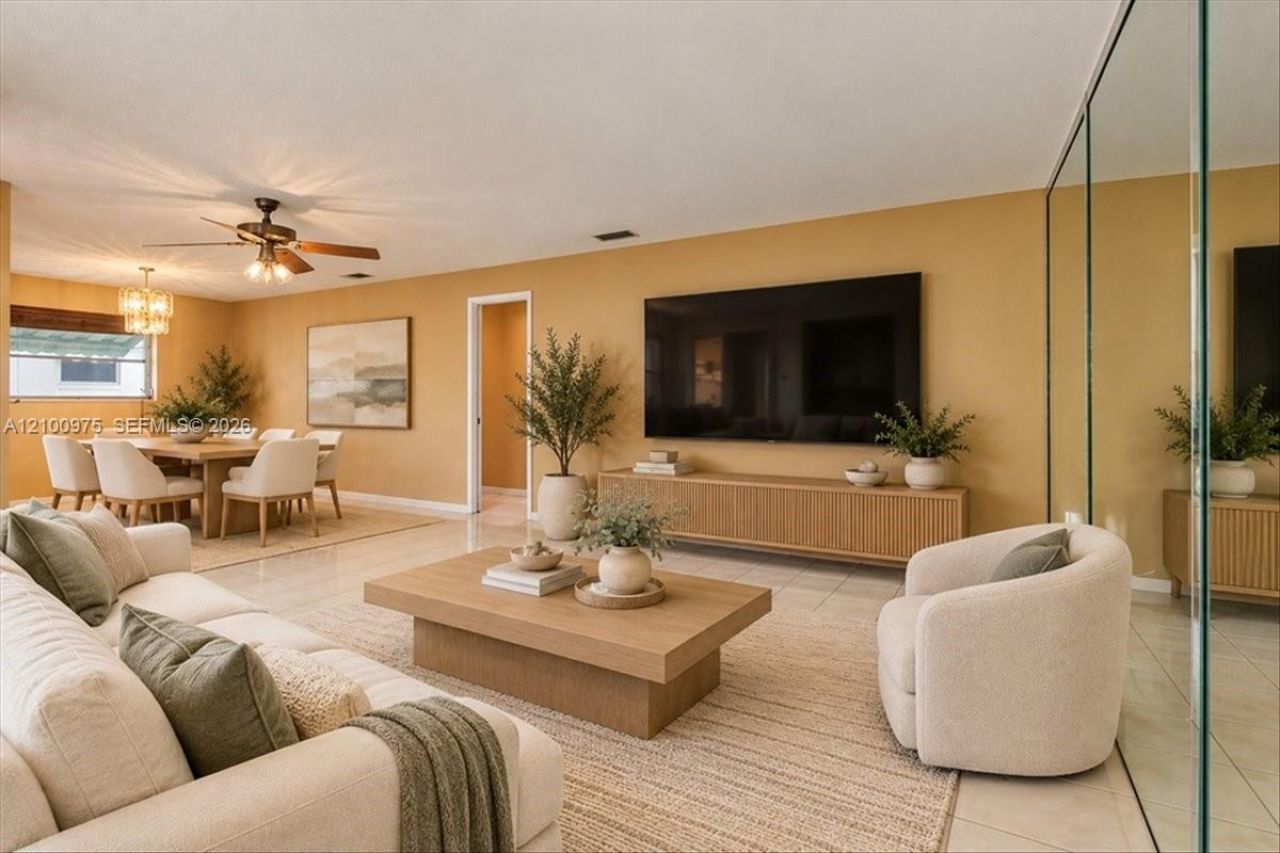 500 S Luna Ct , Unit 3, Hollywood, FL 33021 Photo