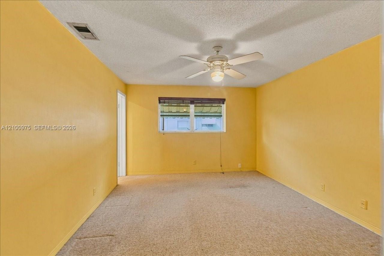 500 S Luna Ct , Unit 3, Hollywood, FL 33021 Photo