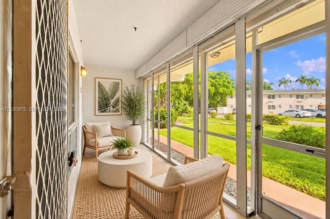 500 S Luna Ct , Unit 3, Hollywood, FL 33021 Photo