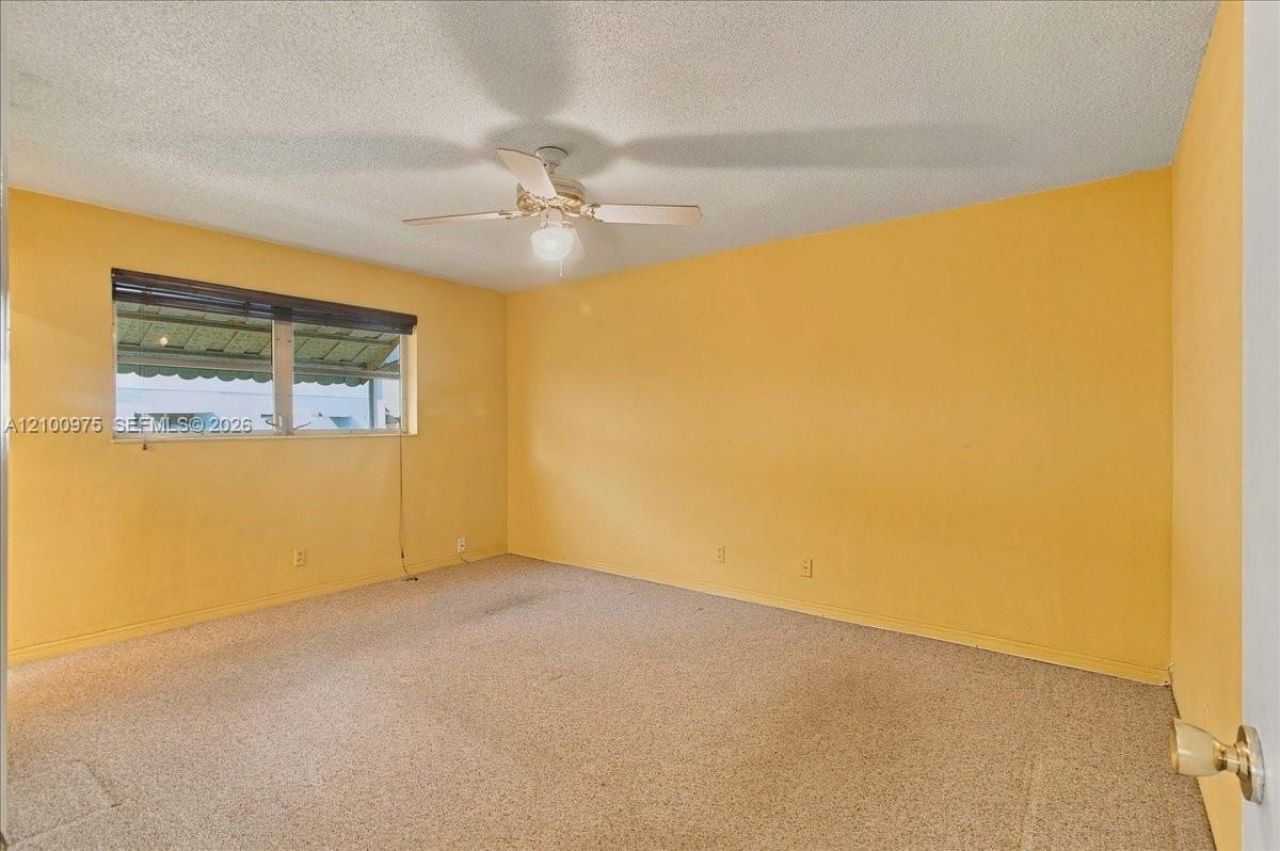 500 S Luna Ct , Unit 3, Hollywood, FL 33021 Photo