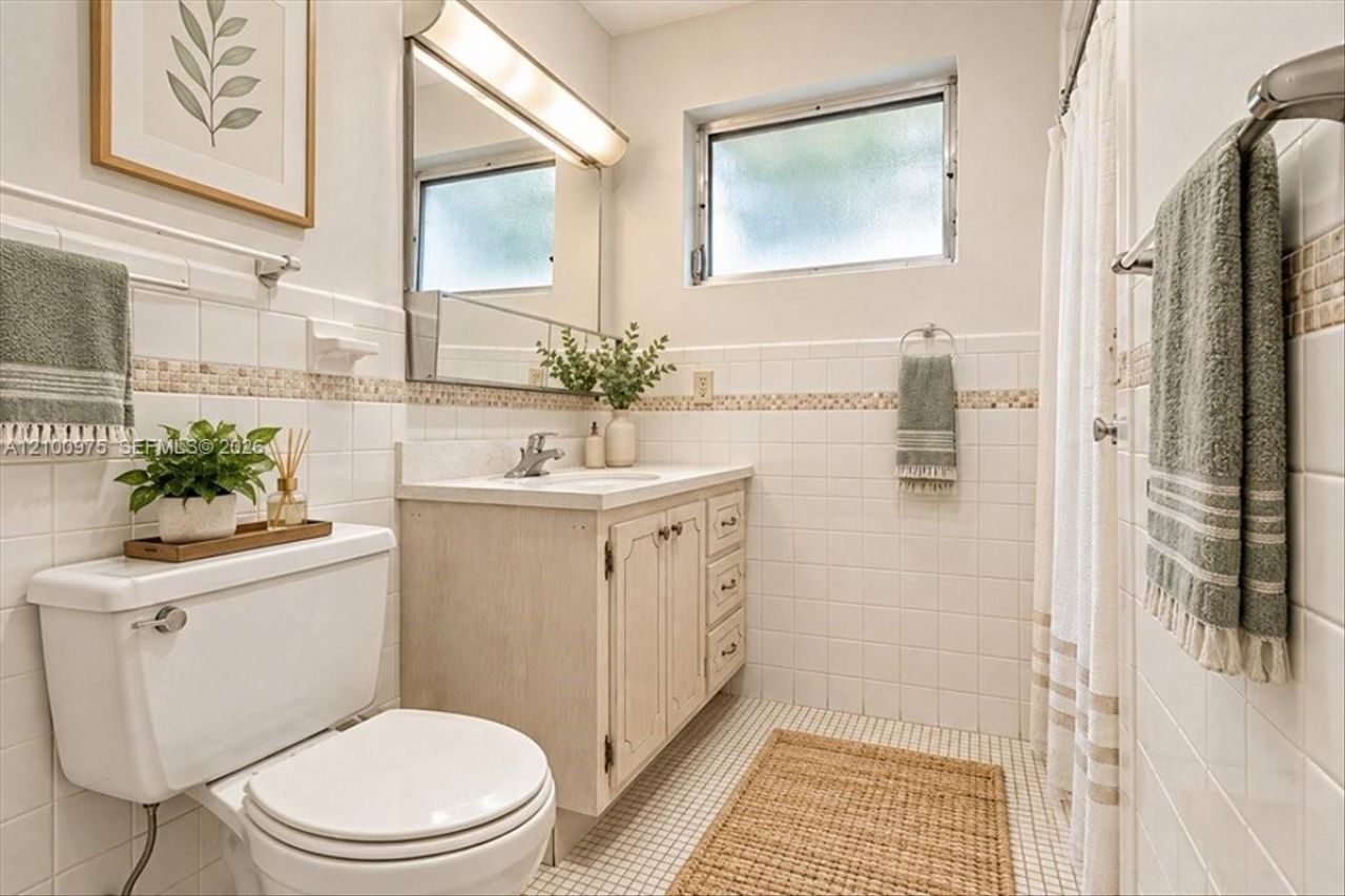 500 S Luna Ct , Unit 3, Hollywood, FL 33021 Photo