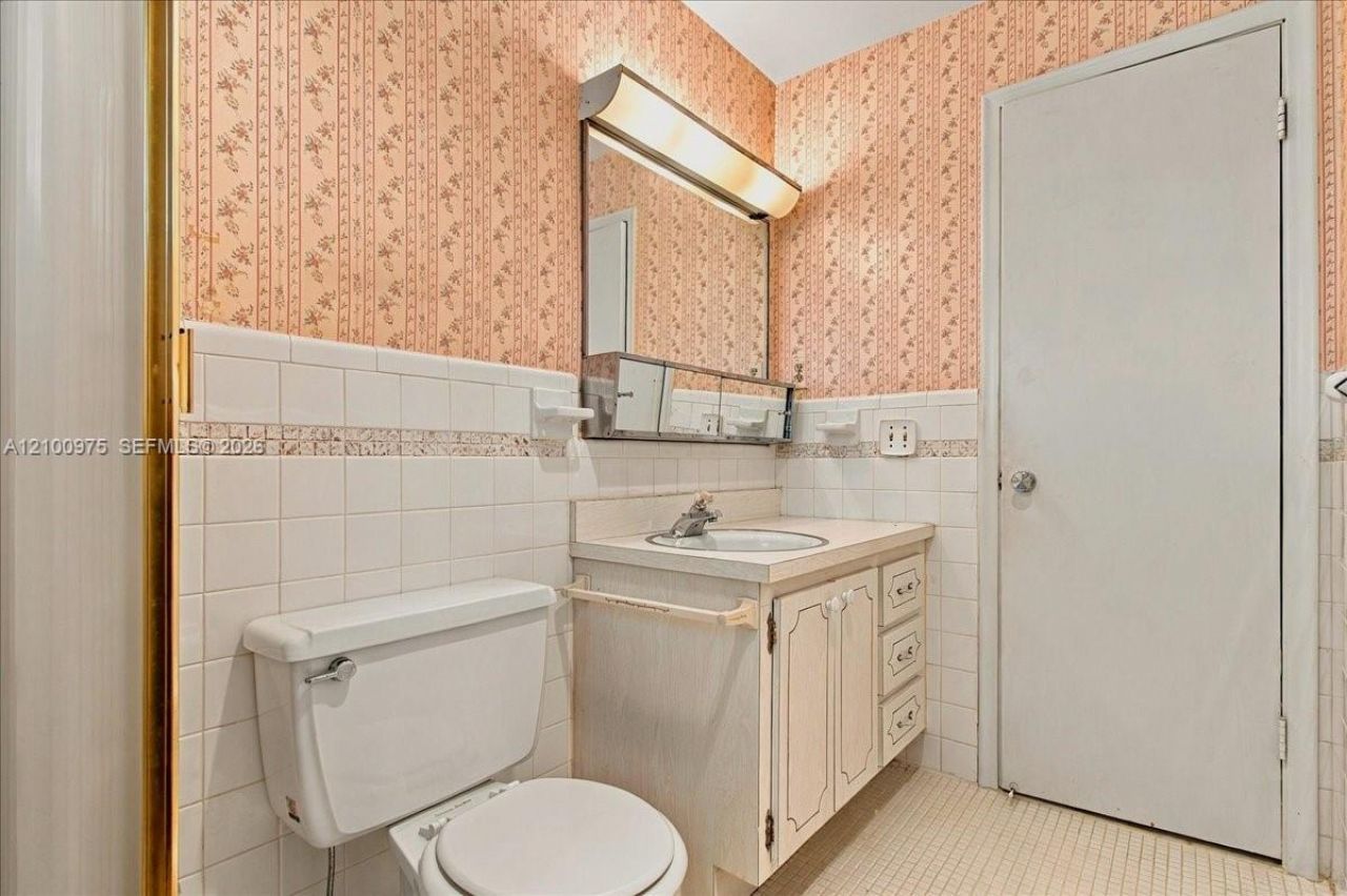500 S Luna Ct , Unit 3, Hollywood, FL 33021 Photo