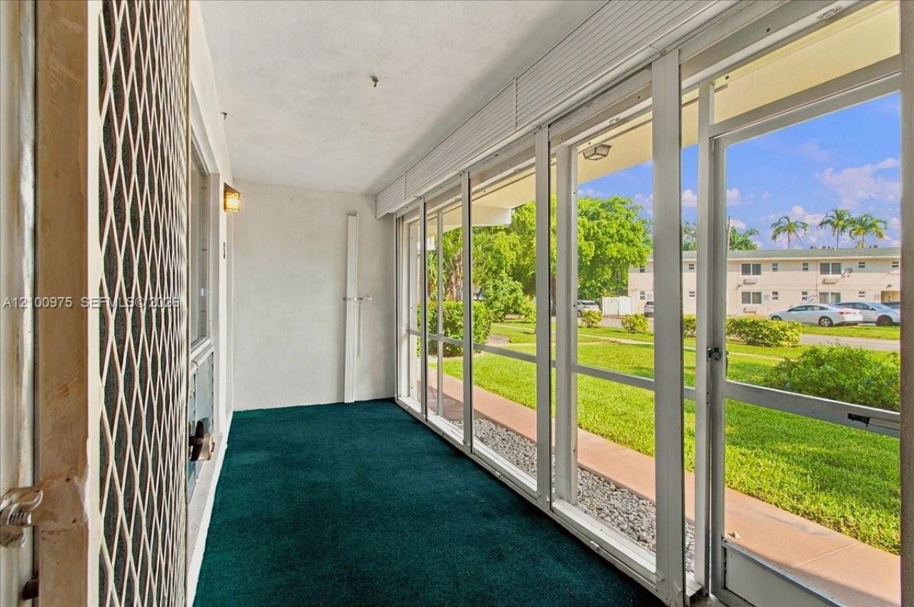 500 S Luna Ct , Unit 3, Hollywood, FL 33021 Photo