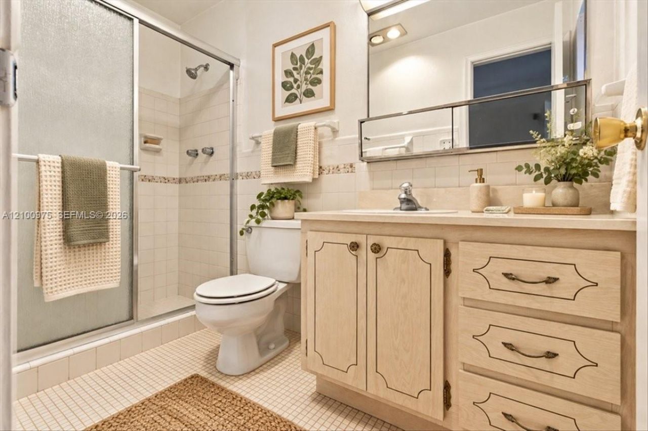500 S Luna Ct , Unit 3, Hollywood, FL 33021 Photo