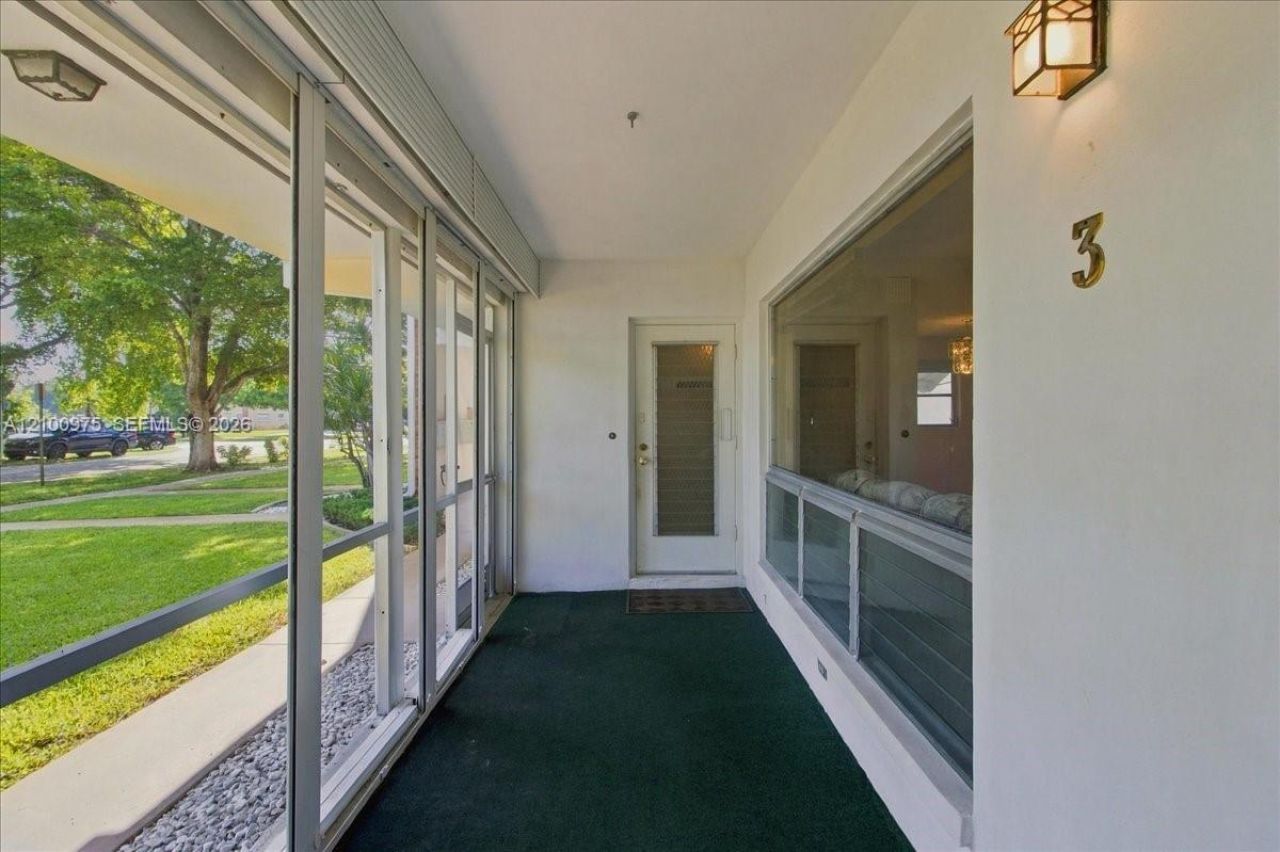 500 S Luna Ct , Unit 3, Hollywood, FL 33021 Photo
