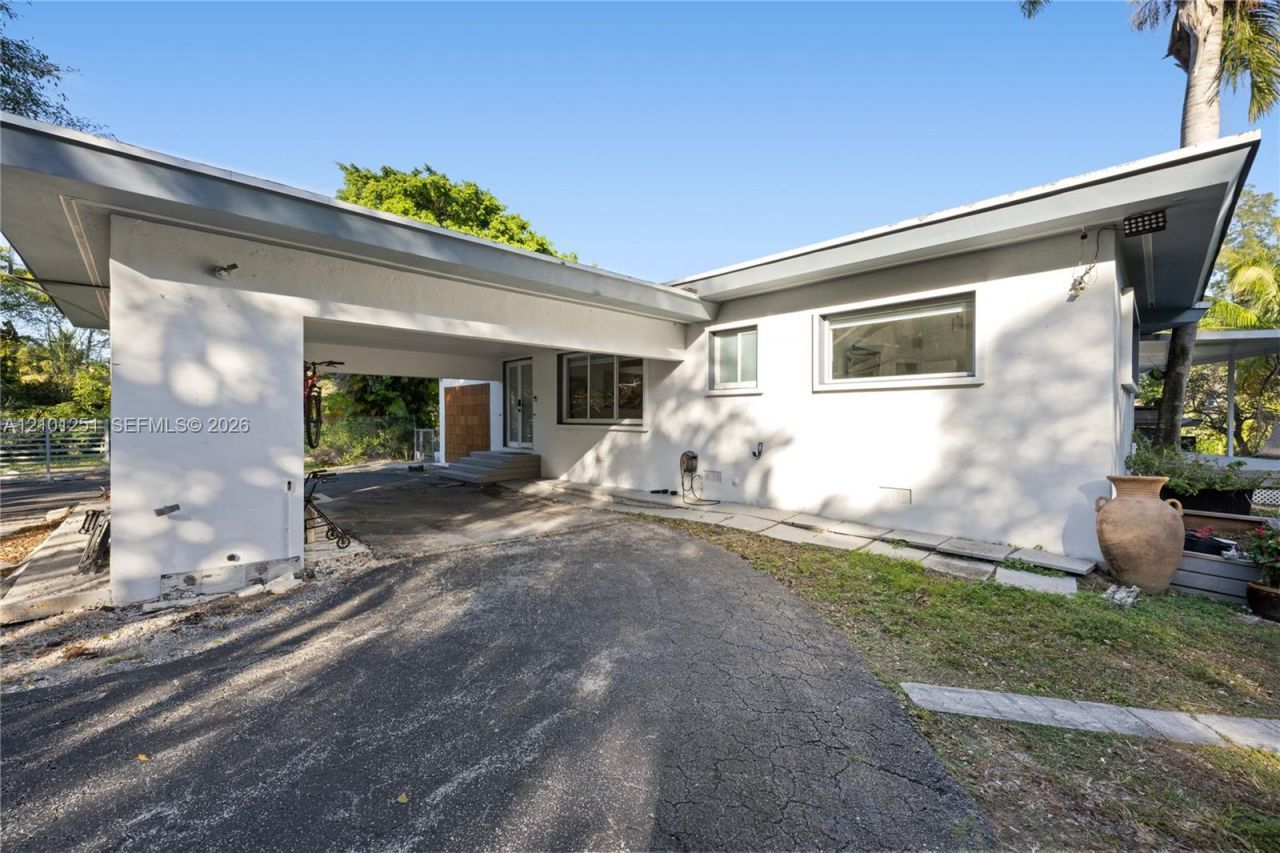 12599 NE 2nd Ave, North Miami, FL 33161 Photo