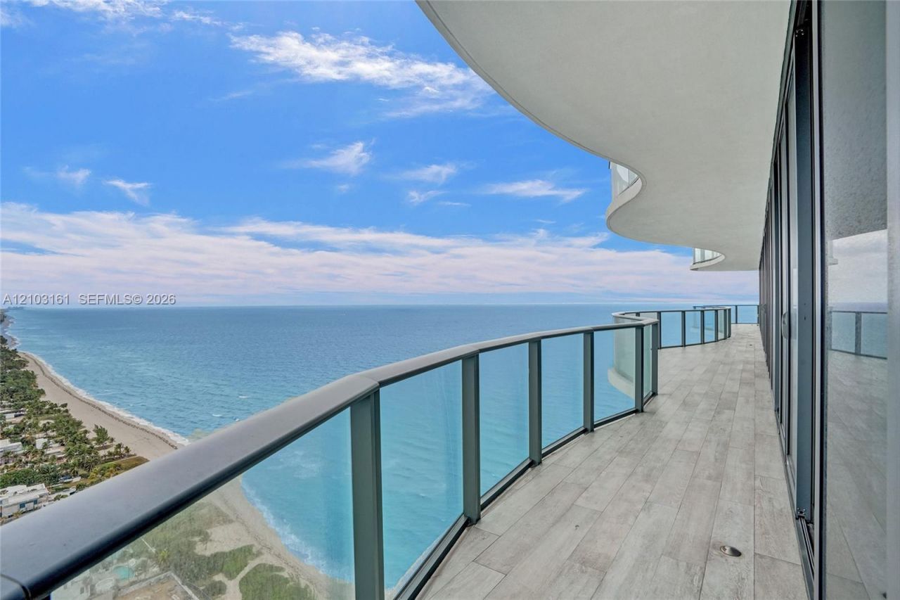 19575 Collins Ave , Unit 33, Sunny Isles Beach, FL 33160 Photo
