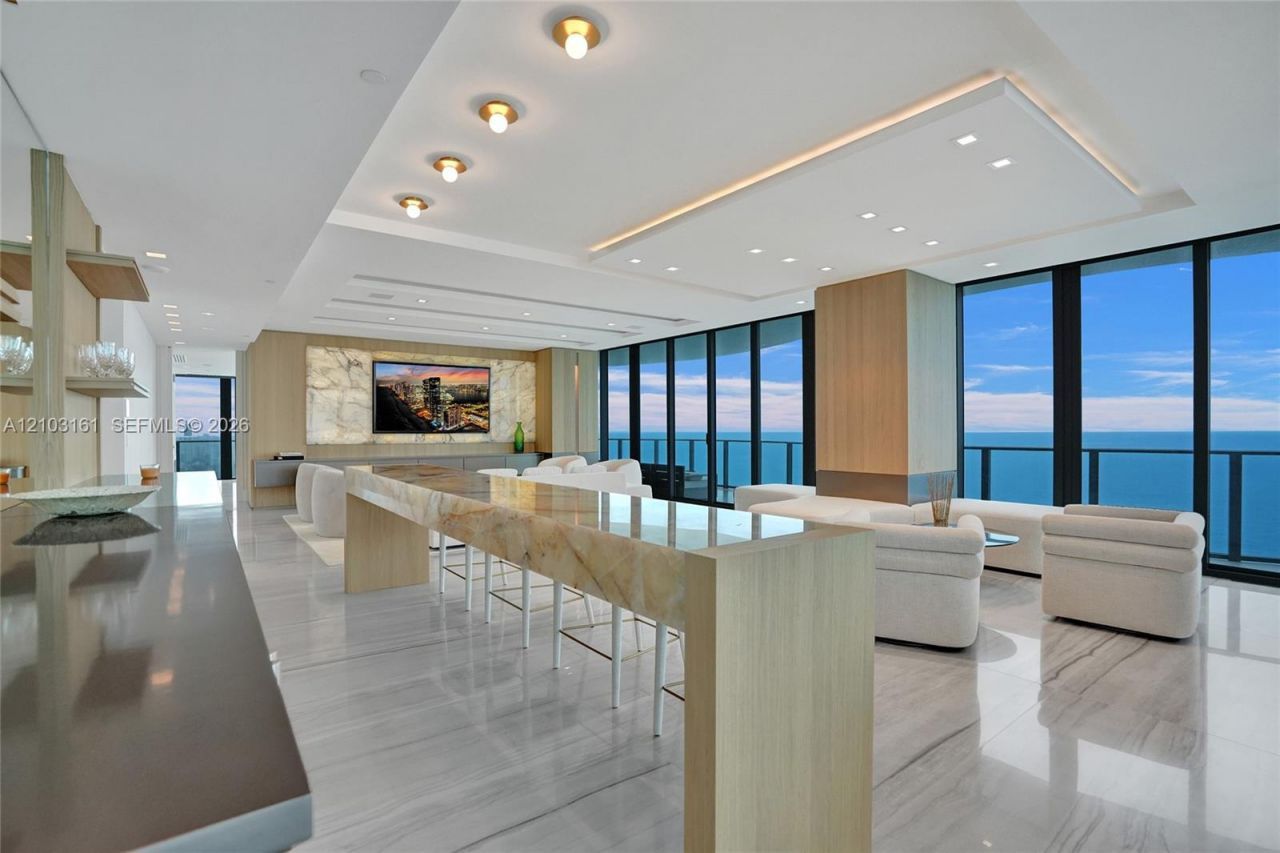19575 Collins Ave , Unit 33, Sunny Isles Beach, FL 33160 Photo