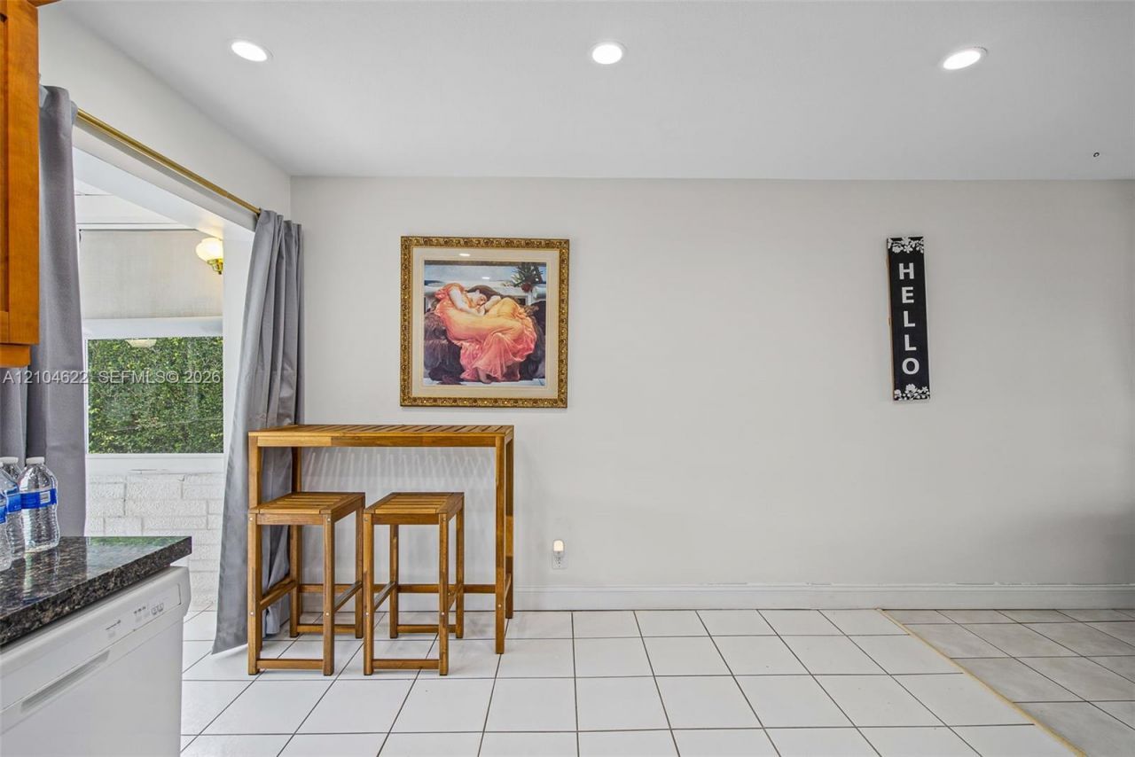 6802 NW 58th Ct , Tamarac, FL 33321 Photo