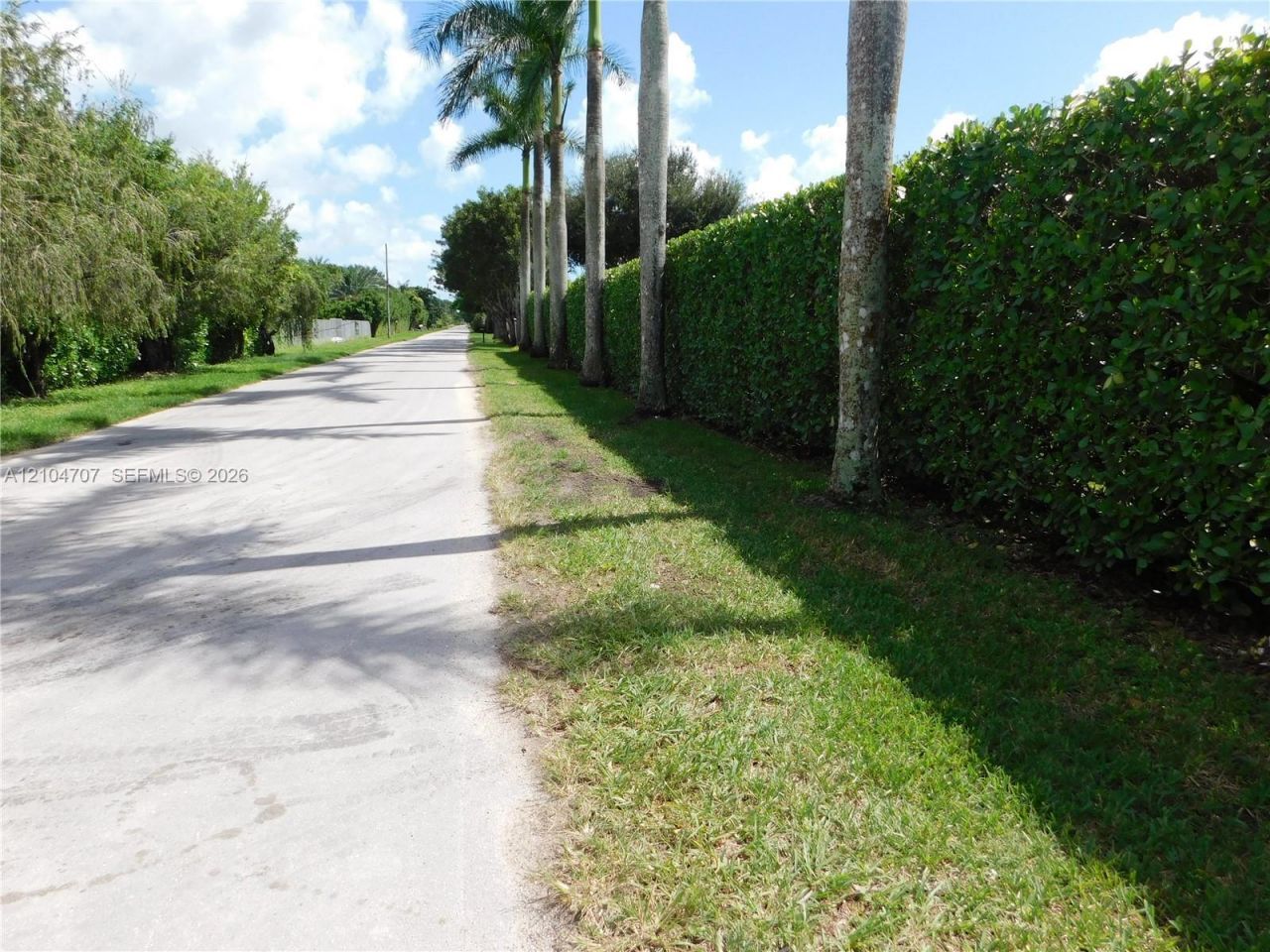 20500 SW 198th St, Miami, FL 33187 Photo