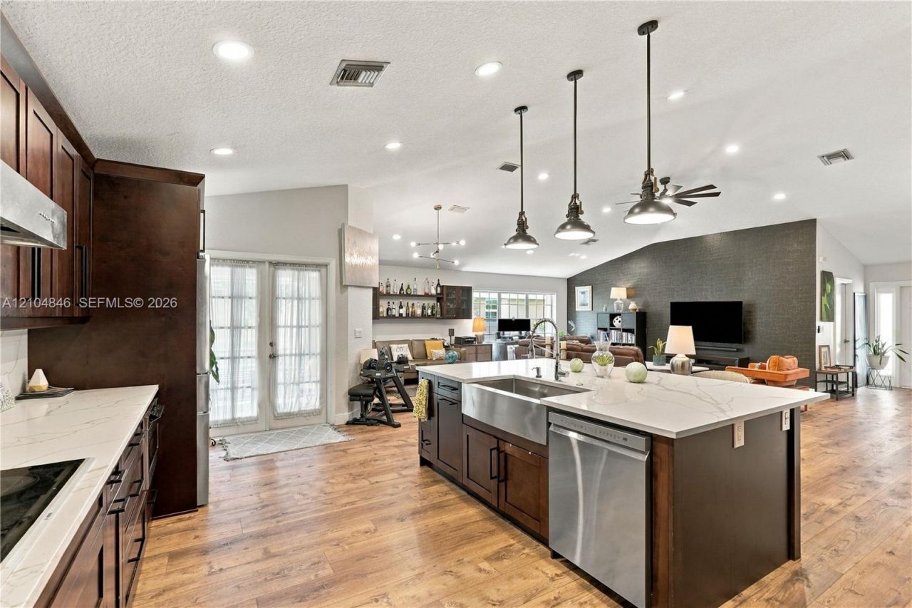 2025 NW 127th Ter , Coral Springs, FL 33071 Photo