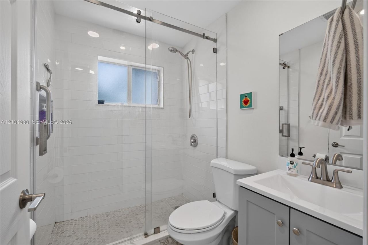 8949 SW 215 Terr , Cutler Bay, FL 33189 Photo