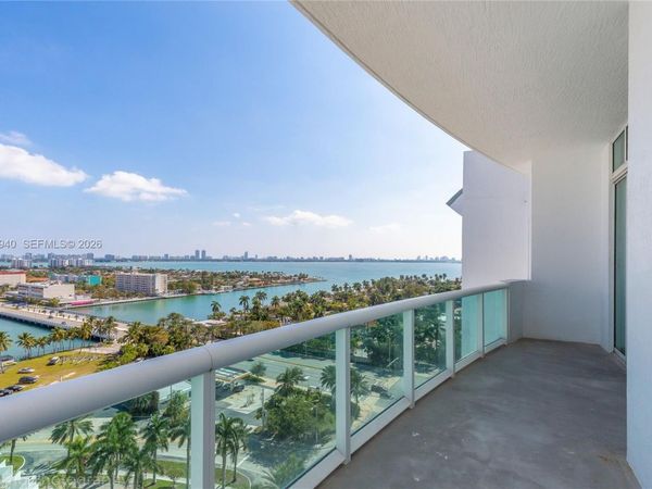 7900 Harbor Island Dr , Unit PH23, North Bay Village, FL 33141