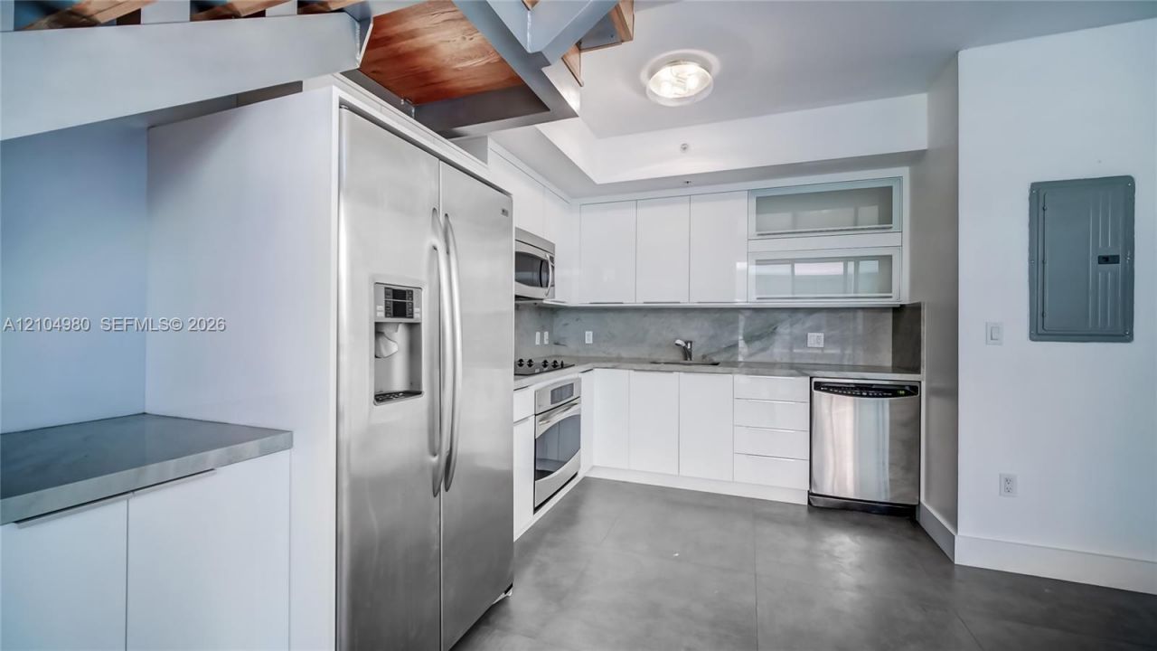 90 SW 3rd St , Unit TH706, Miami, FL 33130 Photo