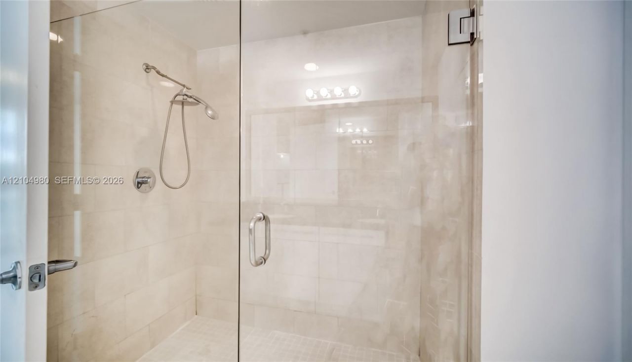90 SW 3rd St , Unit TH706, Miami, FL 33130 Photo