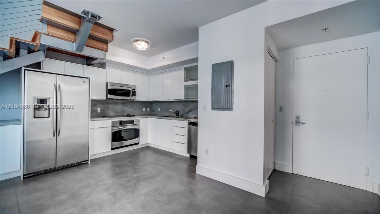 90 SW 3rd St , Unit TH706, Miami, FL 33130 Photo