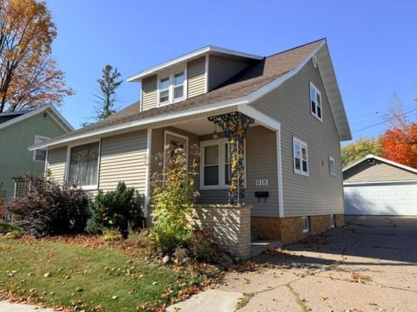 818 N 4TH AVENUE, Wausau, WI 54401