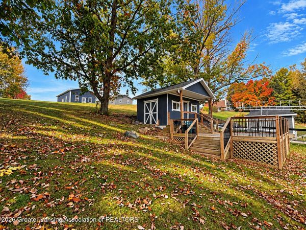 9113 Lakeside Drive, Perrinton, MI 48871