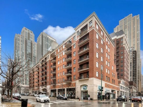 33 W Huron Street , Unit 805, Chicago, IL 60654