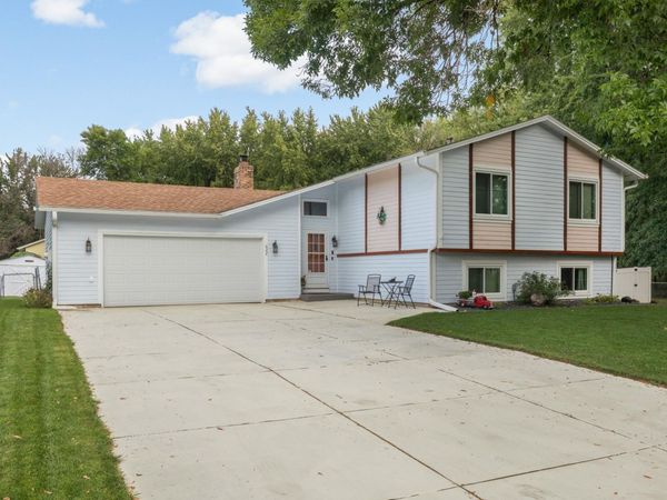 622 73rd Way N, Brooklyn Park, MN 55444