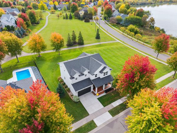 6694 Lakeview Circle NE, Albertville, MN 55301