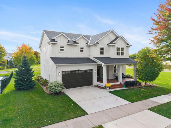 6694 Lakeview Circle NE, Albertville, MN 55301