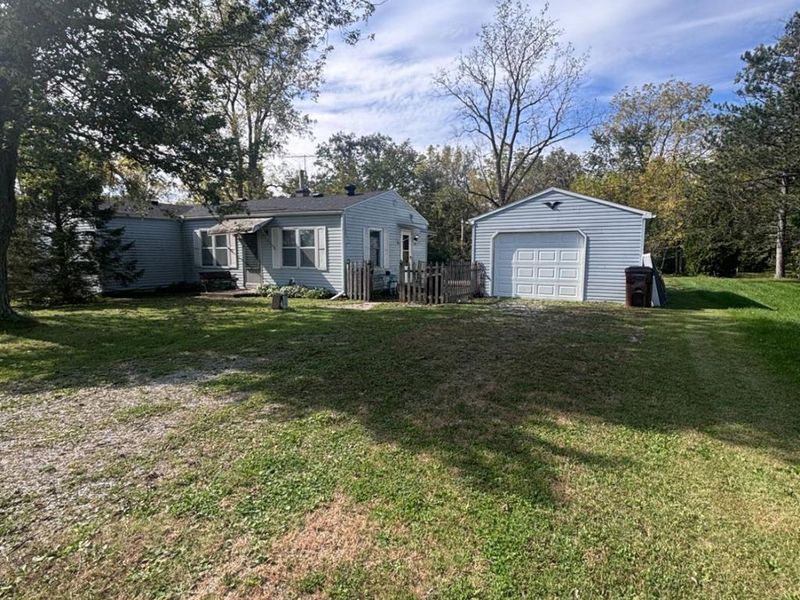2560 N Reiman Road, Genoa, OH 43430 Photo 1