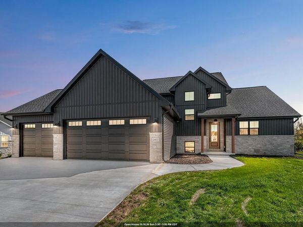 2417 ADRIENNE COURT, De Pere, WI 54115