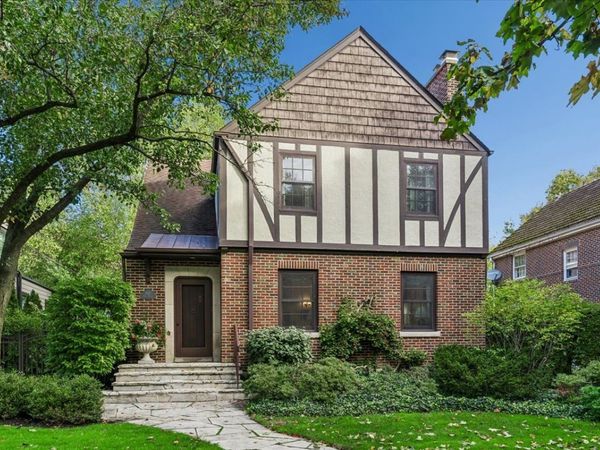 3125 Park Place, Evanston, IL 60201