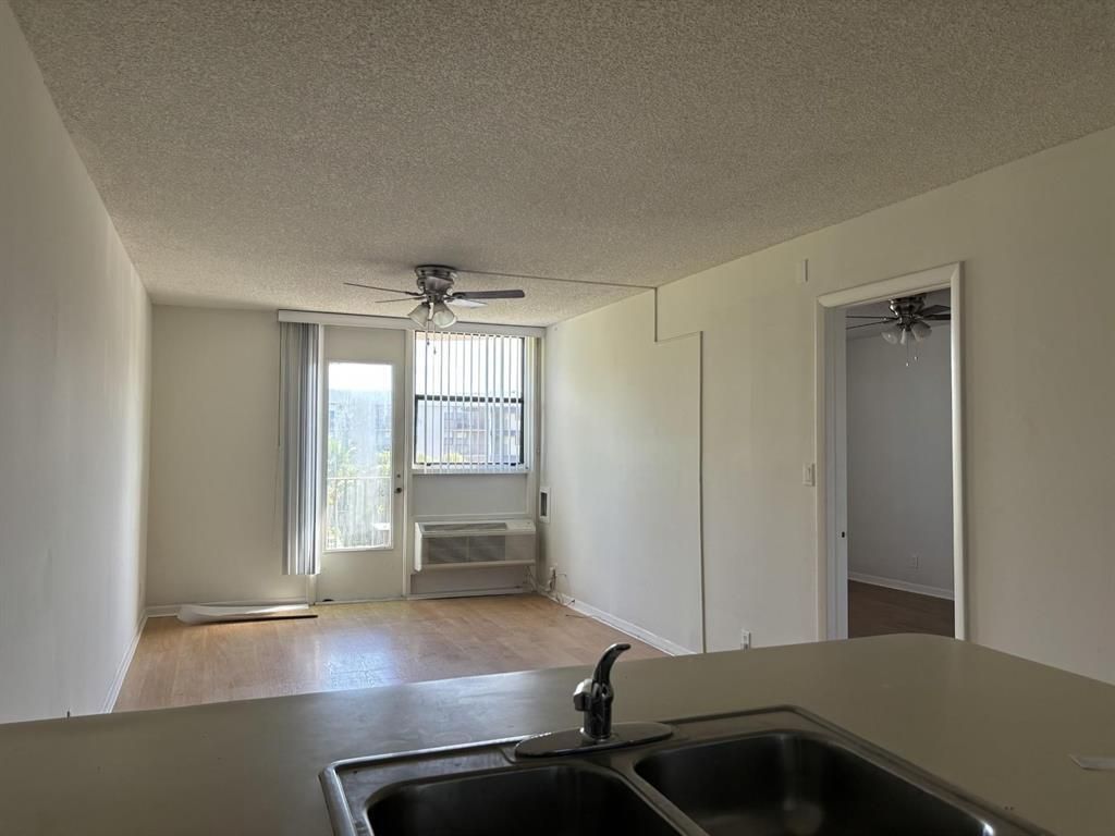 2771 Riverside Drive, Unit 403-A, Coral Springs, FL 33065 Photo