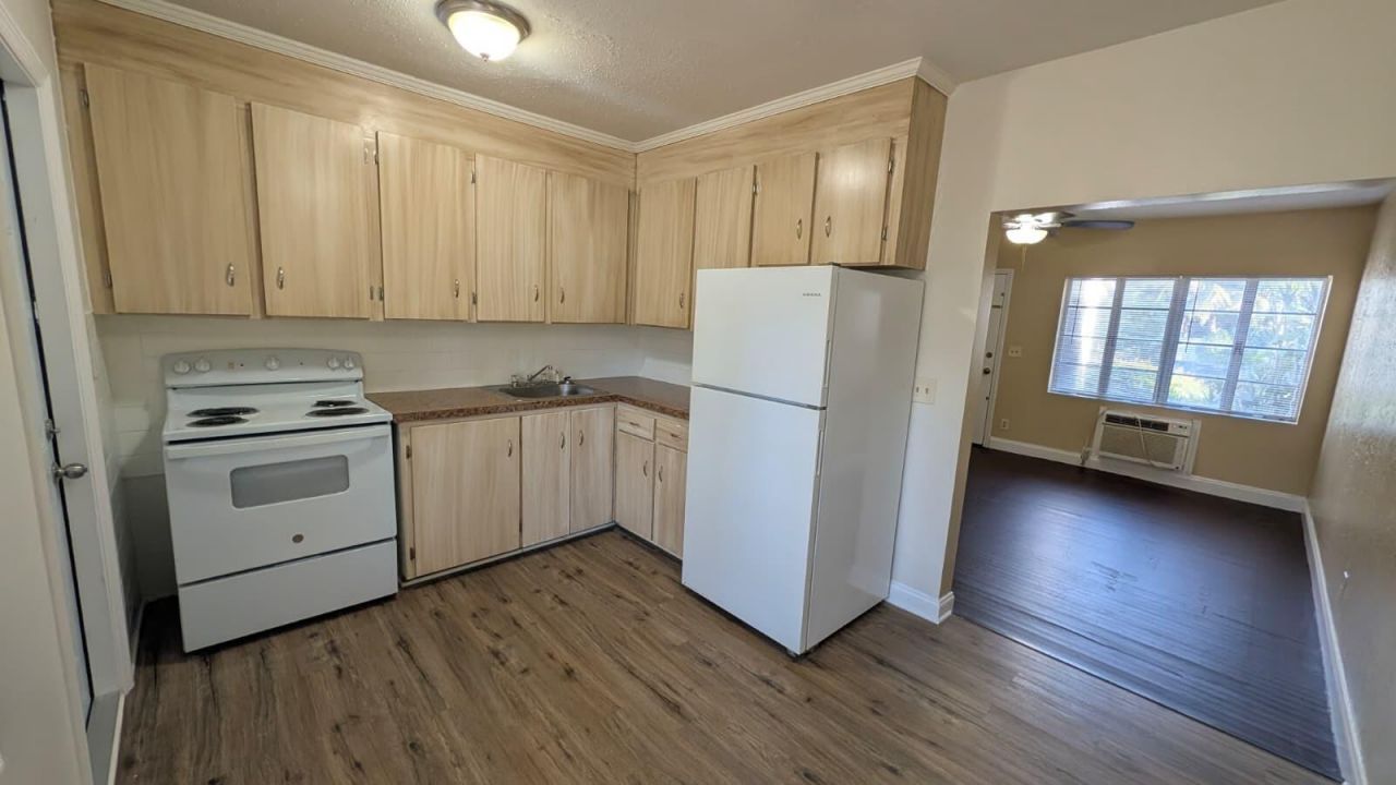 402 49th Street, West Palm Beach, FL 33407 Photo