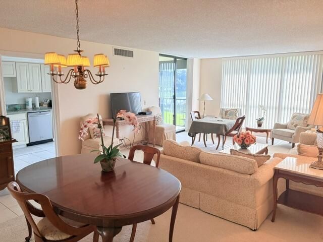 5380 Woodland Lakes Drive, Unit 216, Palm Beach Gardens, FL 33418 Photo