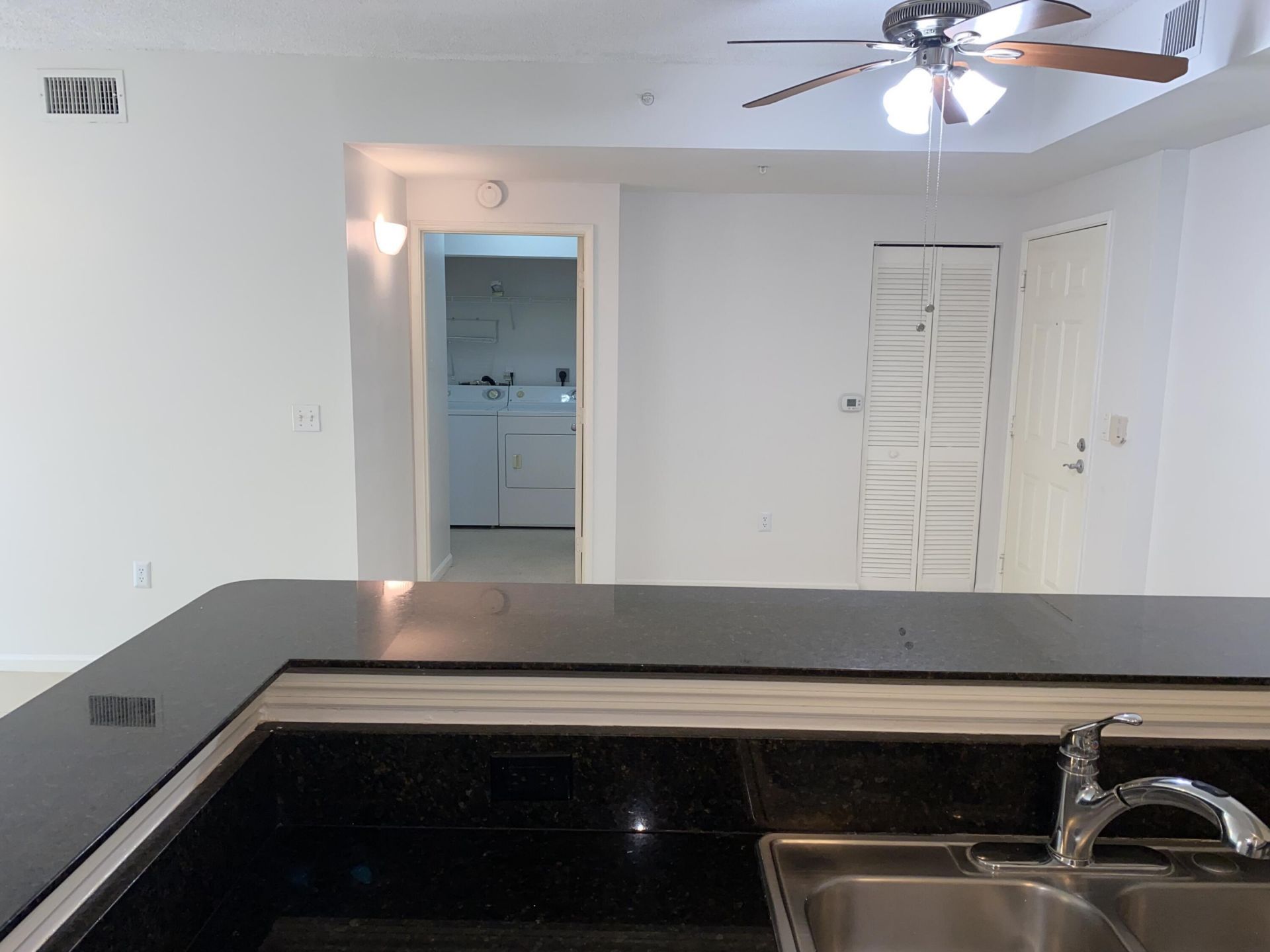 720 S Sapodilla Avenue, Unit 408, West Palm Beach, FL 33401 Photo