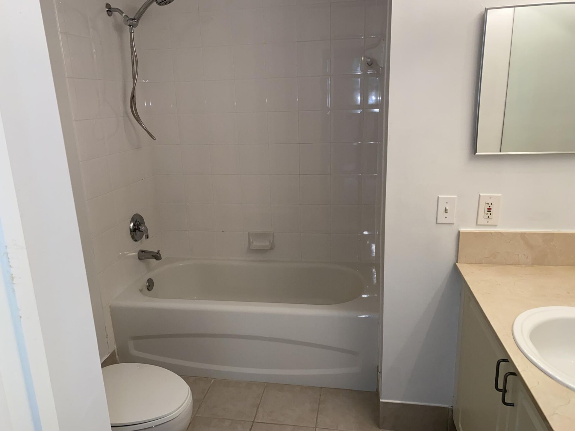 720 S Sapodilla Avenue, Unit 408, West Palm Beach, FL 33401 Photo