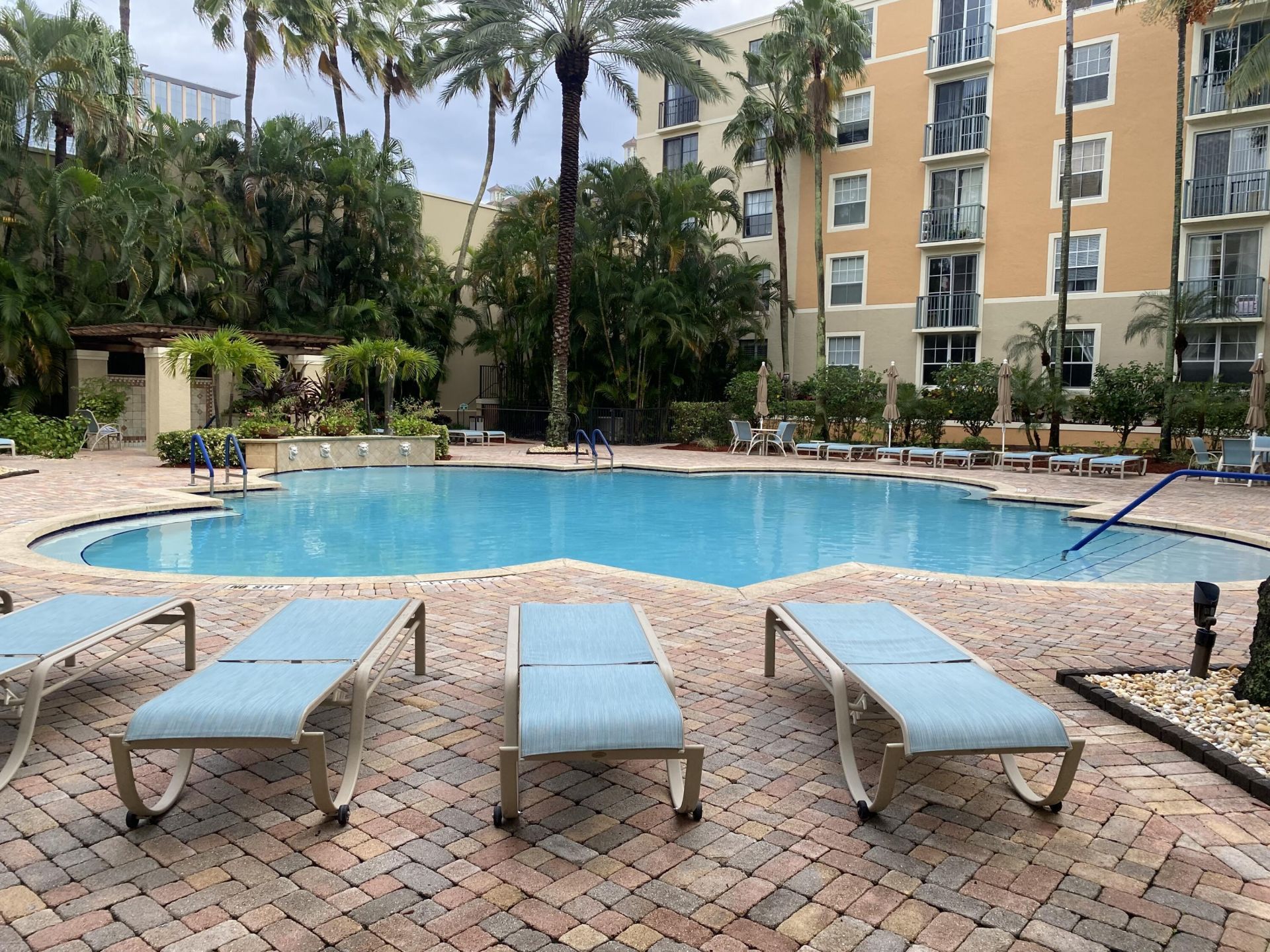 720 S Sapodilla Avenue, Unit 408, West Palm Beach, FL 33401 Photo