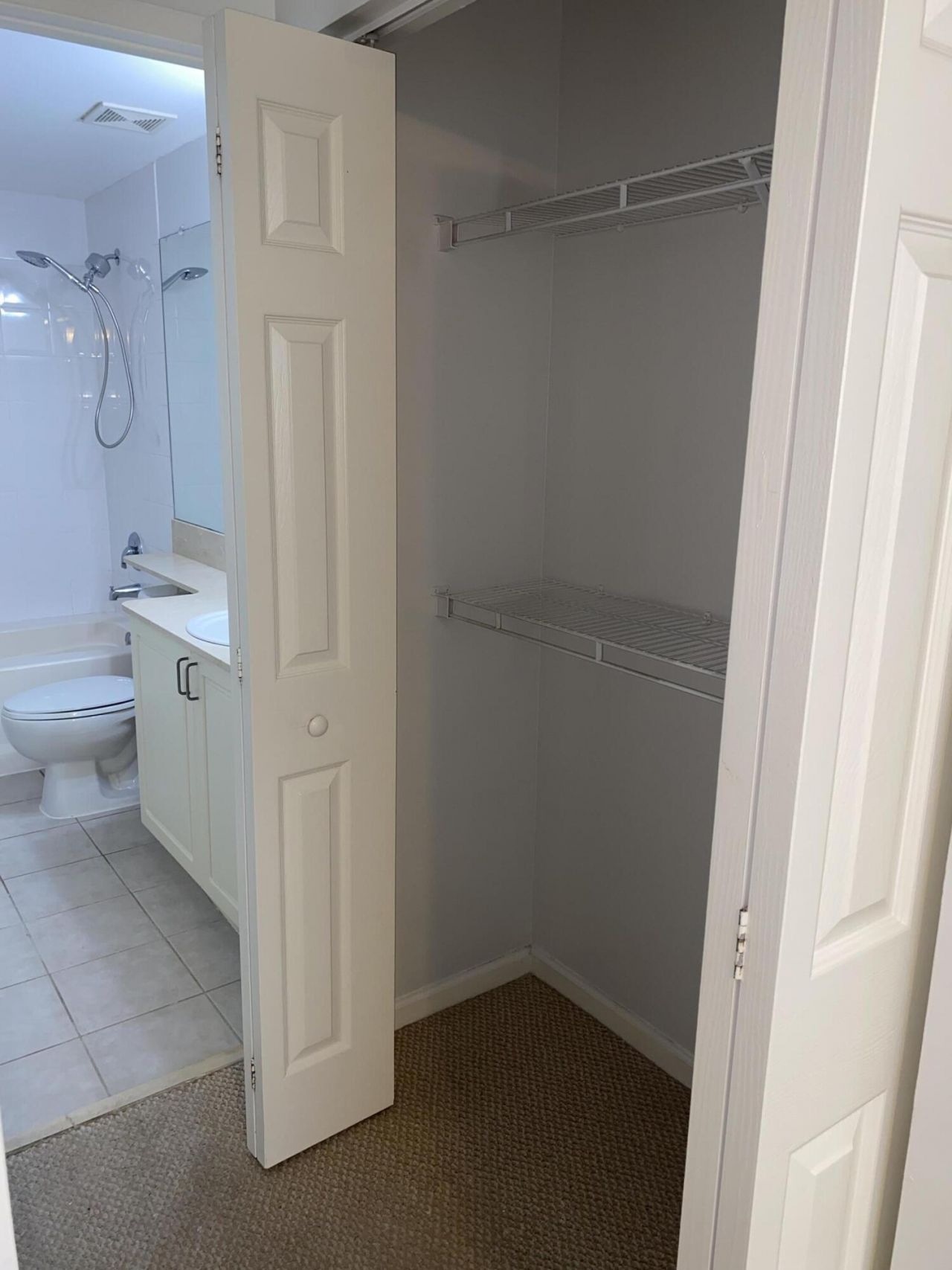 720 S Sapodilla Avenue, Unit 408, West Palm Beach, FL 33401 Photo