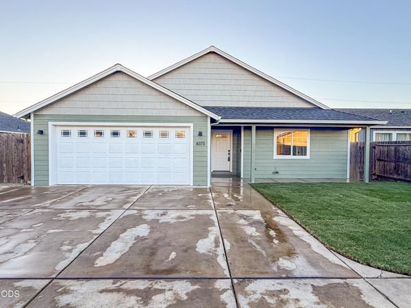 8373 Kyra Lane, White City, OR 97503
