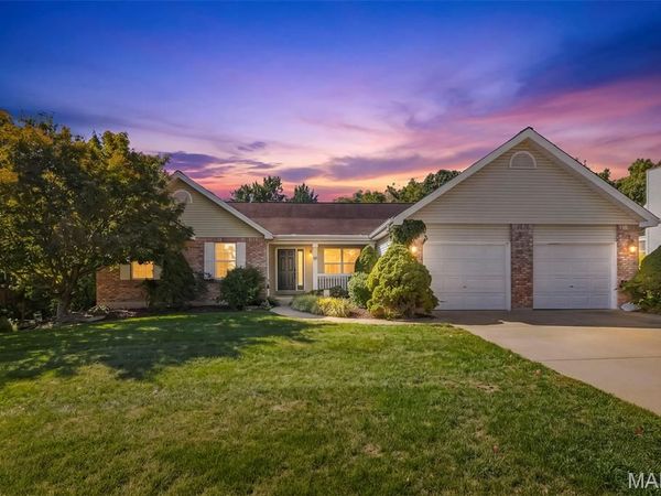 26 Briarwick Trail, St Peters, MO 63376