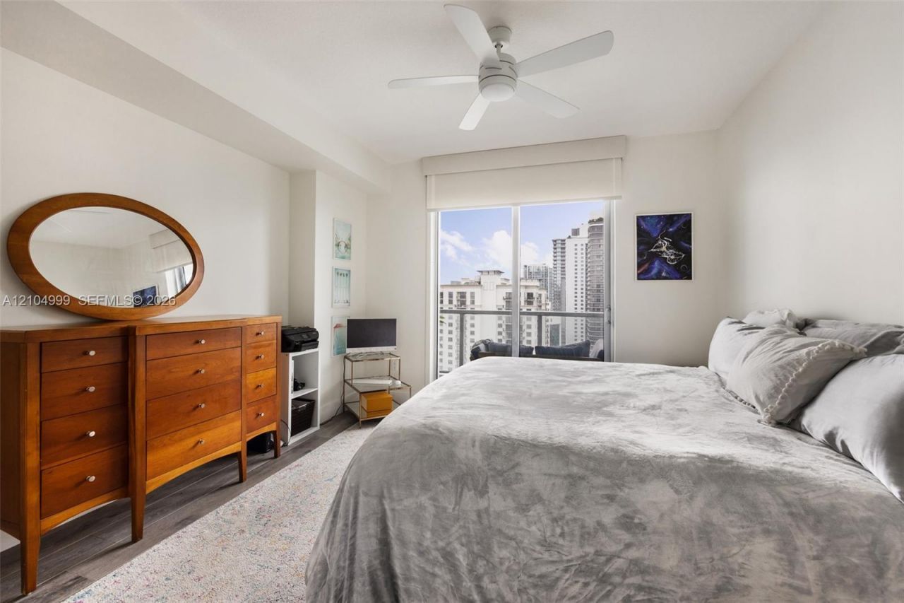 1111 SW 1st Ave , Unit 3723-N, Miami, FL 33130 Photo