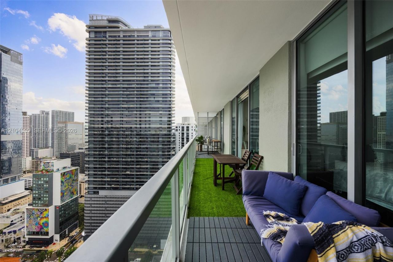 1111 SW 1st Ave , Unit 3723-N, Miami, FL 33130 Photo