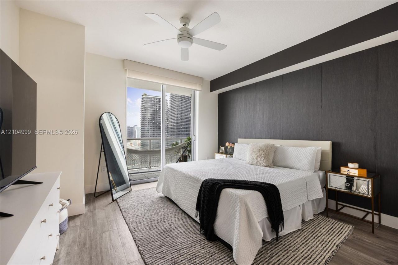 1111 SW 1st Ave , Unit 3723-N, Miami, FL 33130 Photo