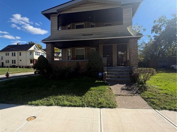 12730 Barrington Avenue , Cleveland, OH 44108