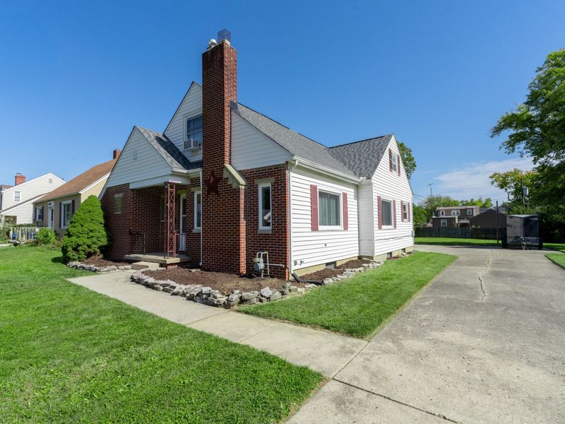 2420 Shawnee Boulevard, Springfield, OH 45504 Photo 1