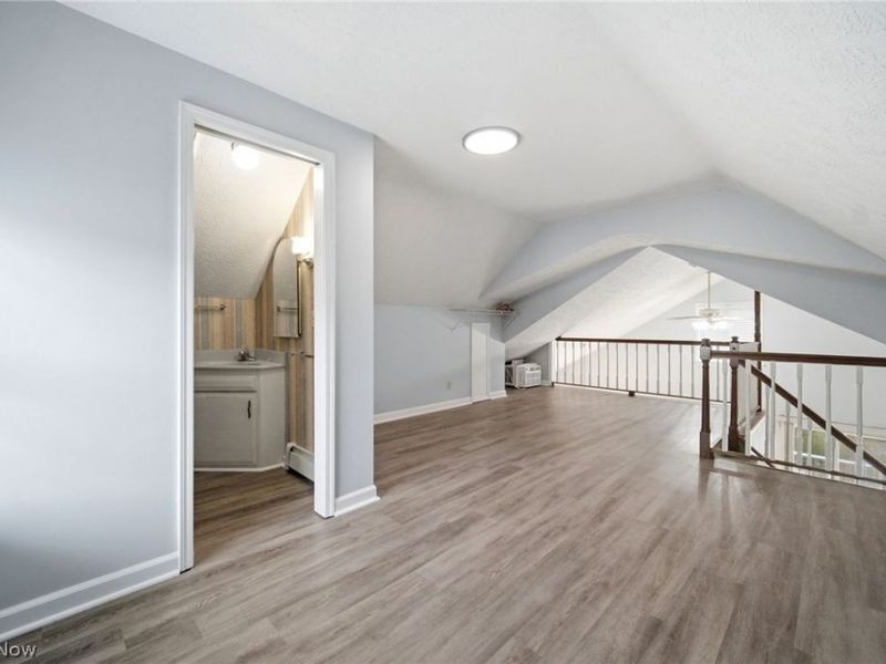 989 Howard Drive, Vermilion, OH 44089 Photo 12