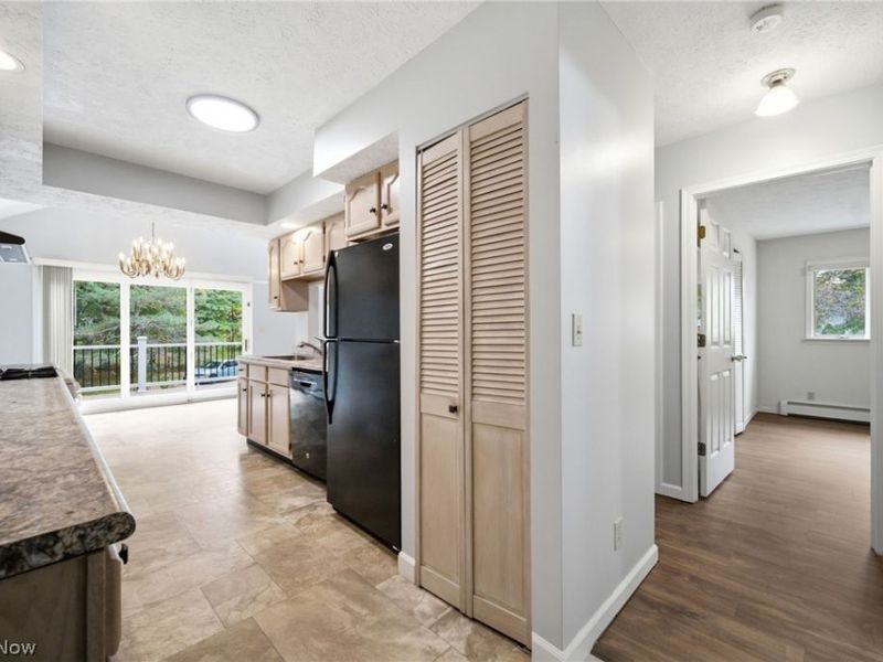 989 Howard Drive, Vermilion, OH 44089 Photo 7