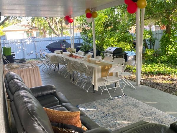 16307 NW 91st Avenue, Miami Lakes, FL 33018