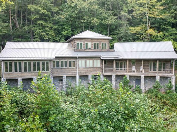 2099 South Toe River Road, Burnsville, NC 28714