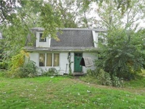 7 Linden Street, Oxford, MA 01540