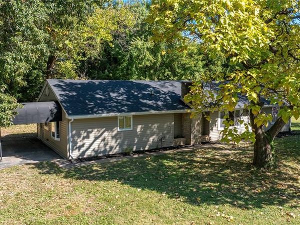 10260 Imperial Drive , St Louis, MO 63136