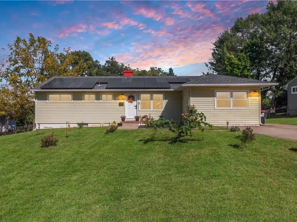 203 SW MCCLENDON Drive, Lee's Summit, MO 64081